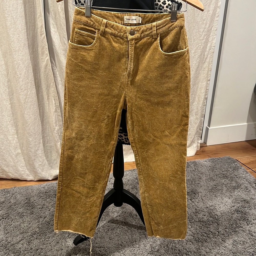 Surf Locos golden brown color cords. Fun color & fit.  Size 27